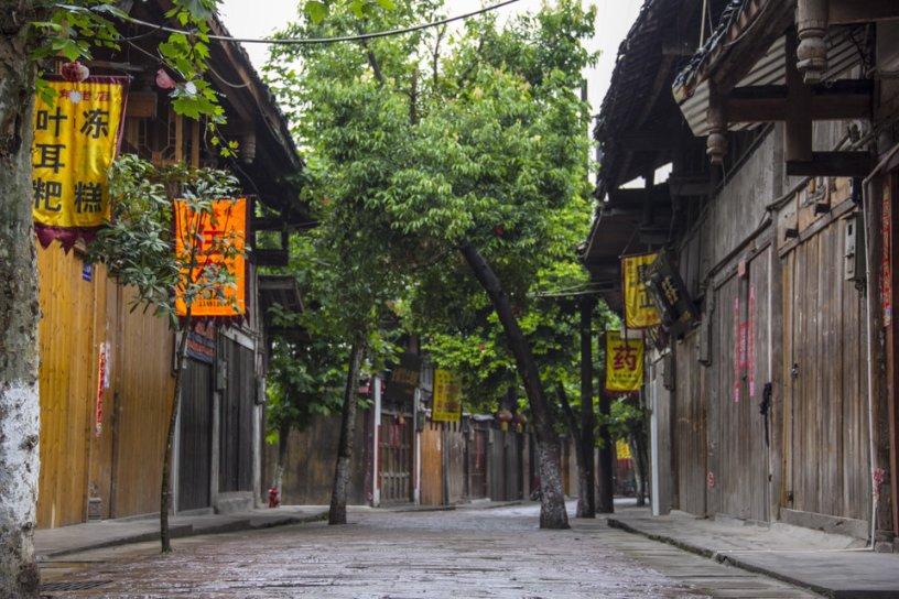 三峡大坝的寿命有多久？发电18年，2000多亿成本赚回来了吗